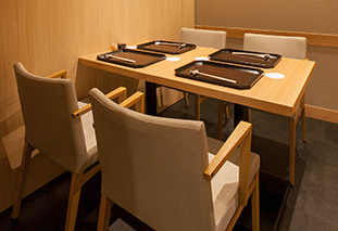 Private room with table seats
